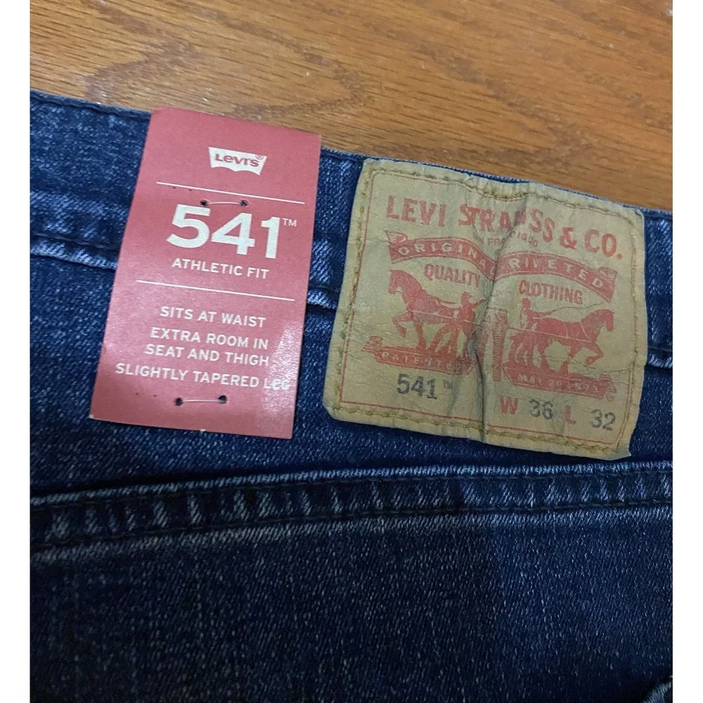 Levis new tags